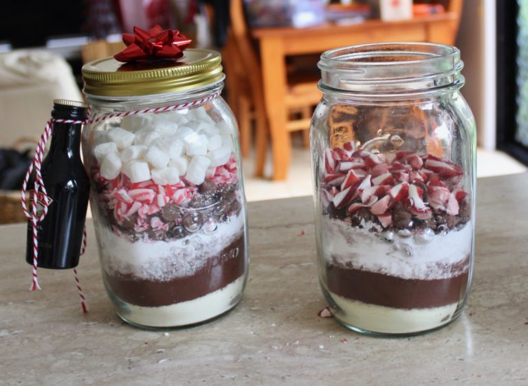 DIY Christmas Present- Spiked Peppermint Hot Chocolate in a Jar